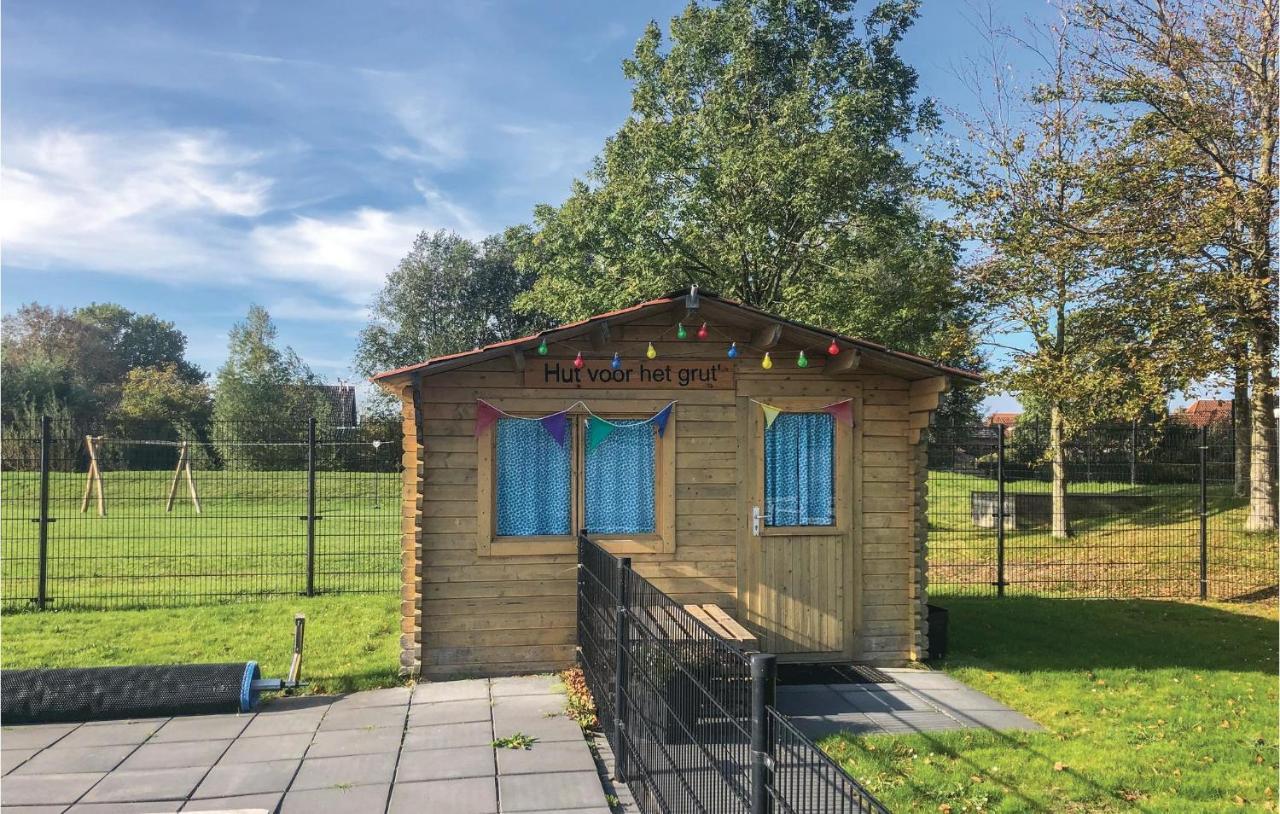 2 Bedroom Awesome Home In Tzummarum Εξωτερικό φωτογραφία